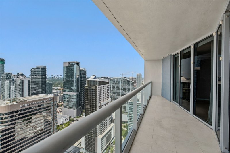 Condo for sale at Icon Brickell Tower II 5309