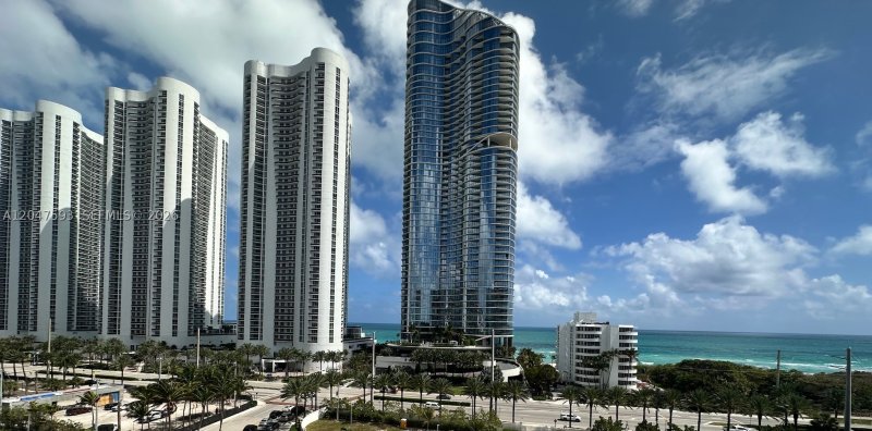 Apartment for rent at Arlen House 911