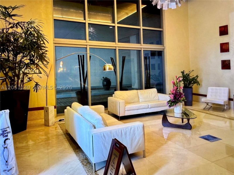 Apartment for rent at Avenue on Brickell 1050 Tower 2018