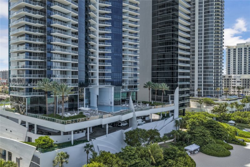 Condo for sale at Jade Ocean 4205