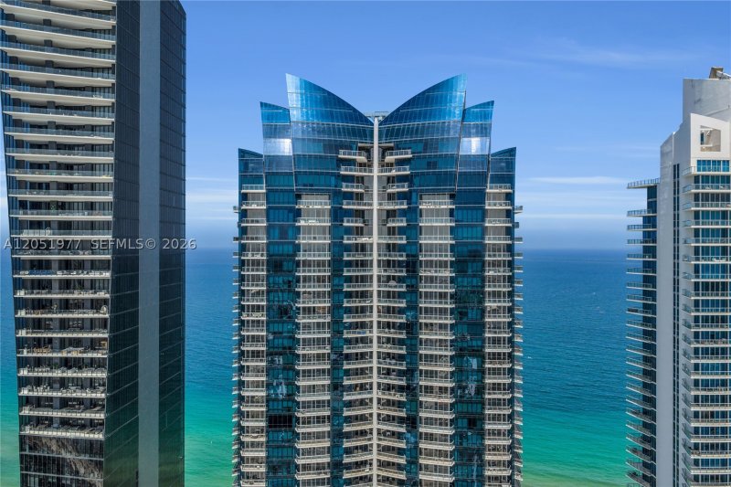 Condo for sale at Jade Ocean 4205