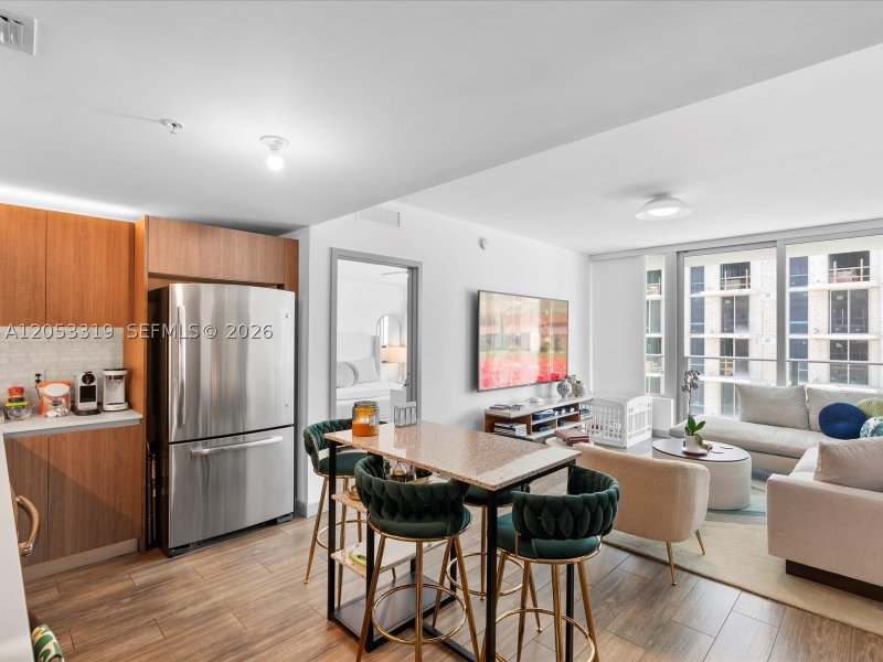 Apartment for rent at Le Parc at Brickell 714