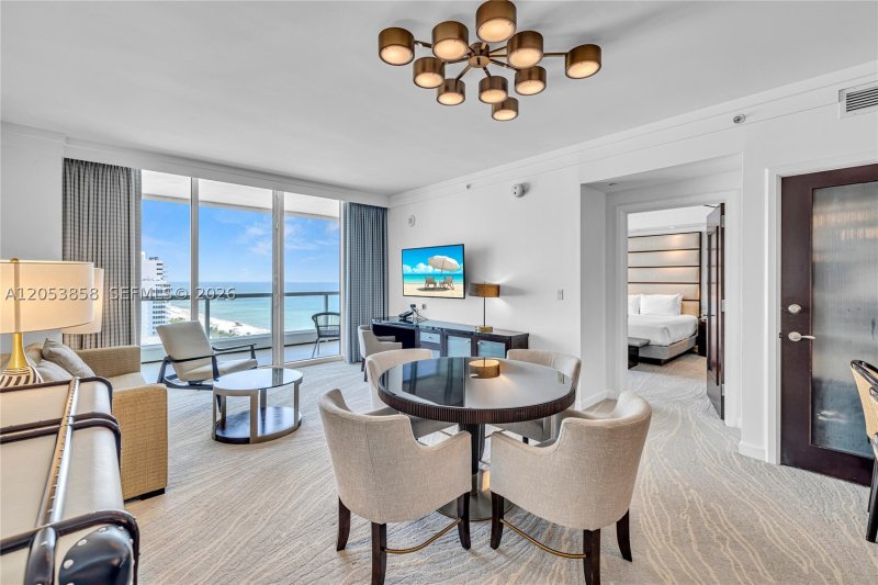 Condo for sale at Fontainebleau III 1707