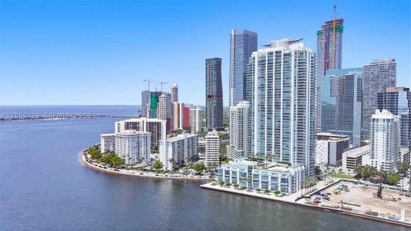 Comprar apartamento en Jade Brickell BL-26