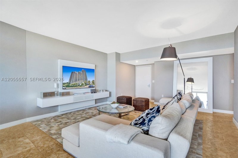 Apartment for rent at Murano Grande 1011