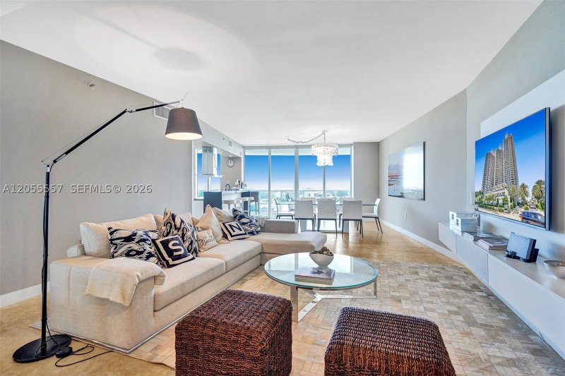 Apartment for rent at Murano Grande 1011