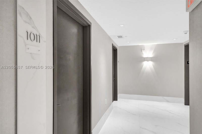 Apartment for rent at Murano Grande 1011