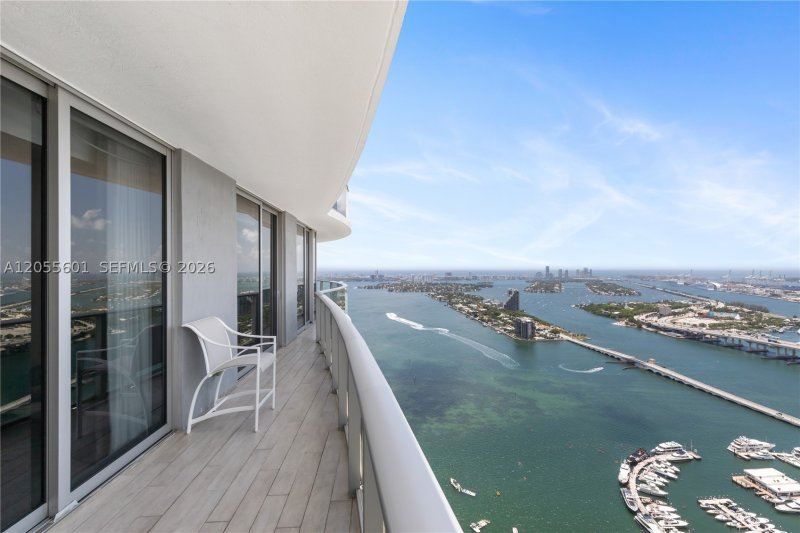 Condo for sale at Aria on The Bay 5012