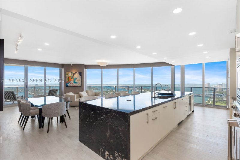 Condo for sale at Aria on The Bay 5012