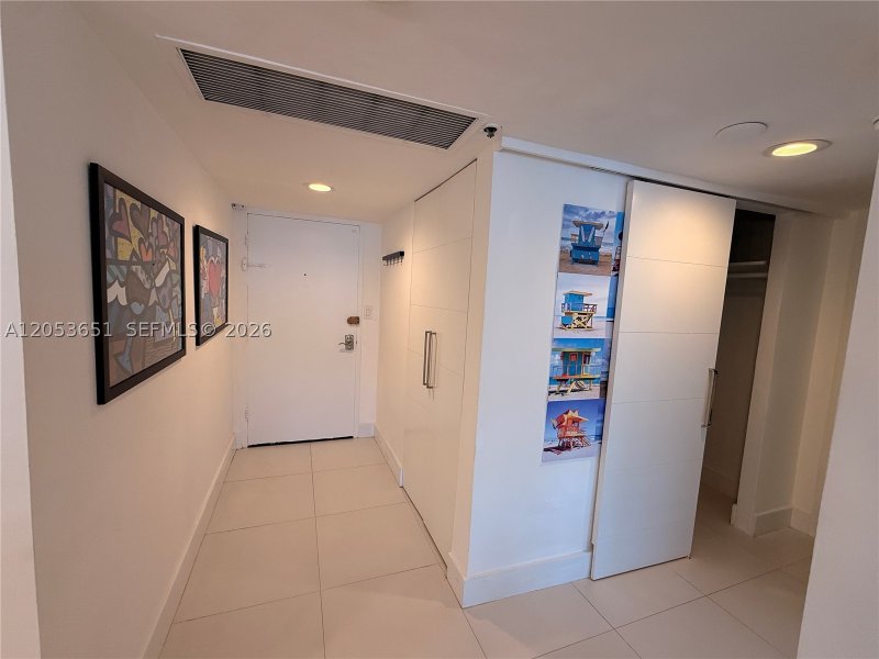 Apartment for rent at Decoplage 1035