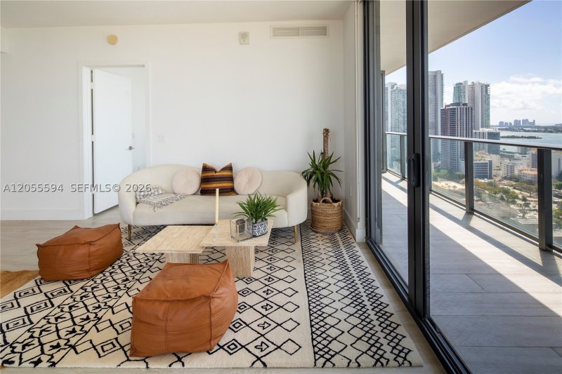Apartment for rent at Hyde Midtown 2701