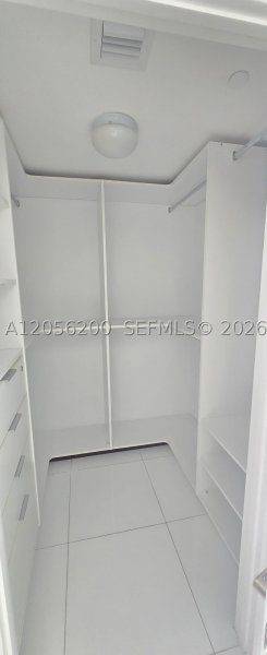 Apartment for rent at Icon Brickell Tower II 4205