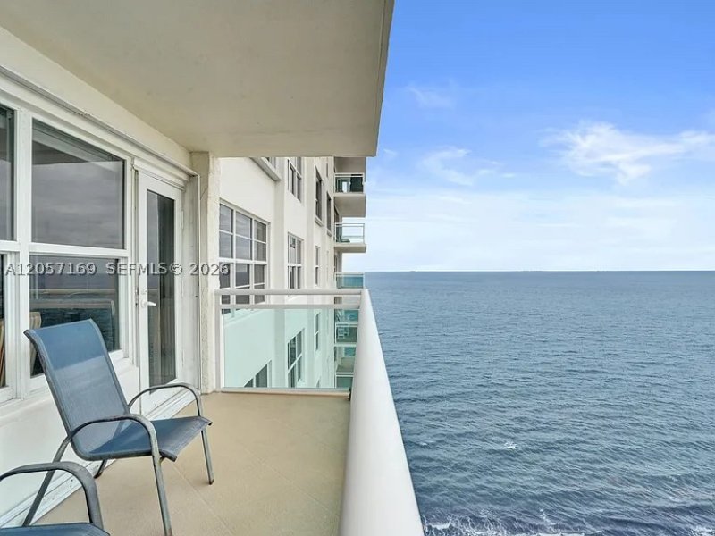Condo for sale at Playa Del Mar 2602