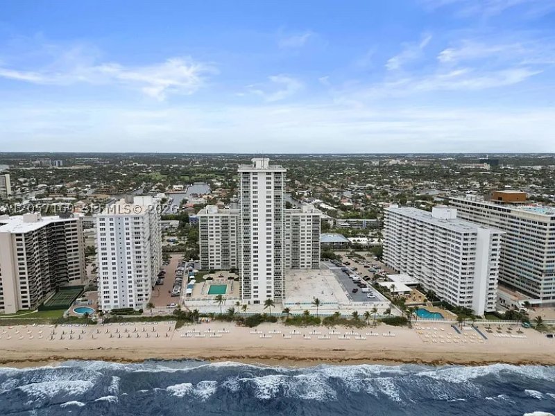 Condo for sale at Playa Del Mar 2602