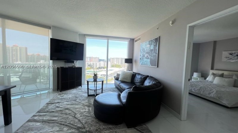 Apartment for rent at St Tropez 1-1202