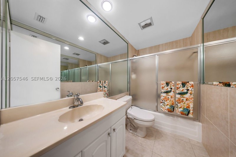 Condo for sale at Coral Ridge Towers North 1216