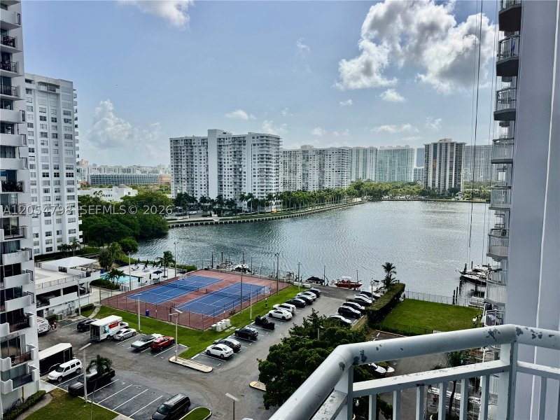 Comprar apartamento en Del Prado South Tower 1002