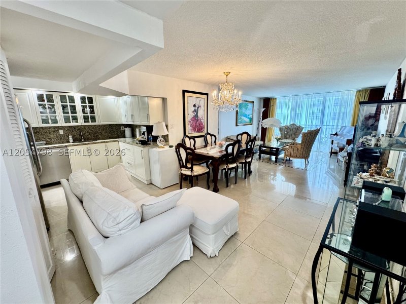 Comprar apartamento en Del Prado South Tower 1002