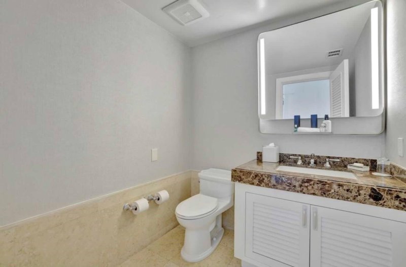 Condo for sale at Ritz Carlton Residences Fort Lauderdale Beach 1607
