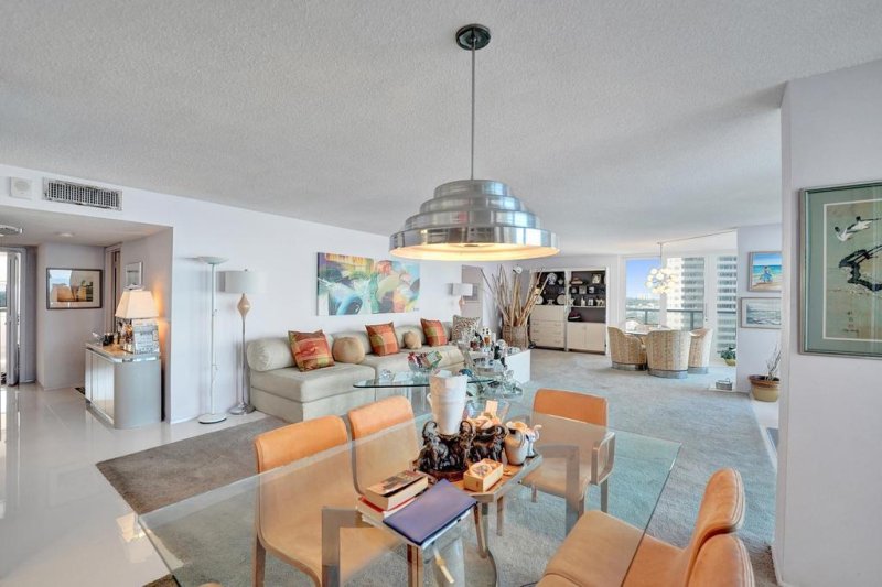 Condo for sale at Plaza East 9H