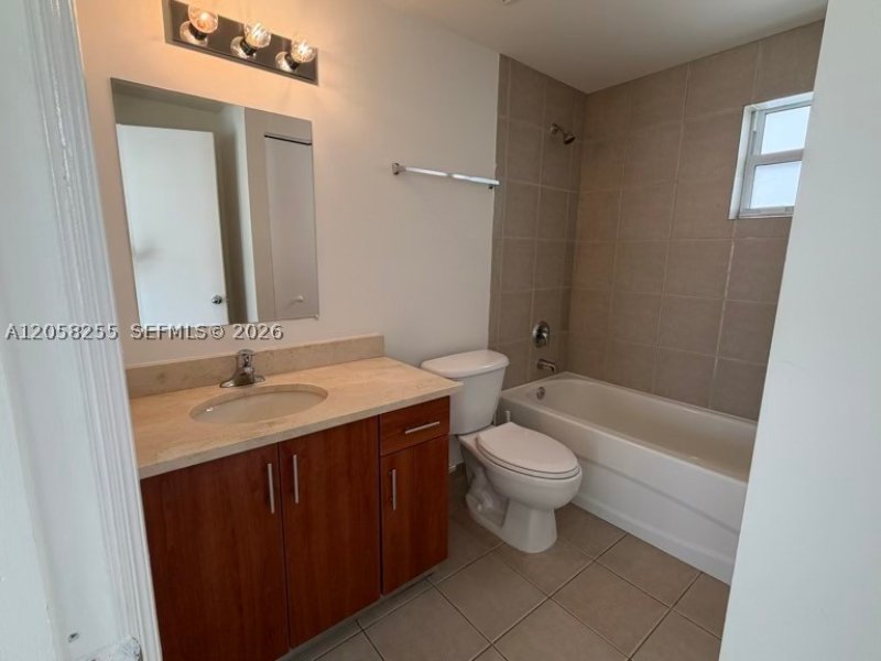 Alquiler de apartamento en Brickell Roads Atriums 801