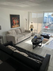 Island Breakers Apt #8B