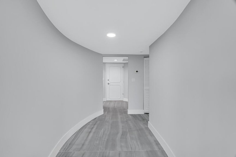 Condo for sale at Aquarius Towers 1008