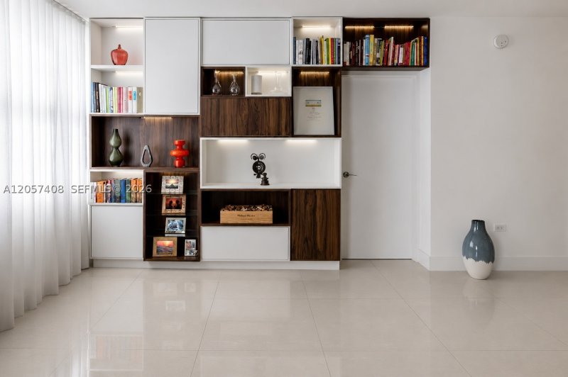 Comprar apartamento no Four Ambassadors 1151
