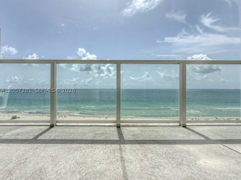 Arlen Beach Apt #1508
