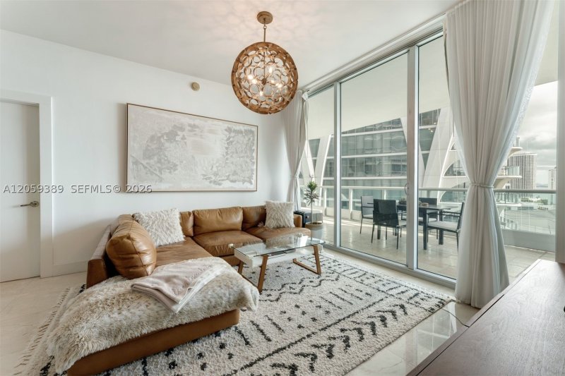 Aluguel de apartamento no 900 Biscayne 2708