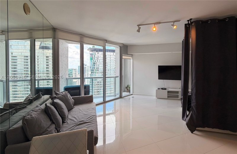 Icon Brickell Tower I Apt #5008