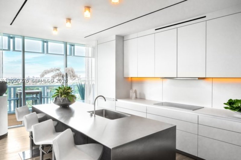 Condo for sale at Edition Residences 1602