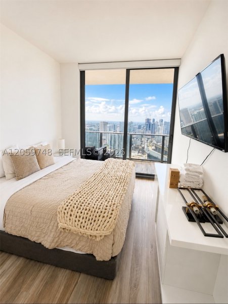 Condo for sale at SLS Lux Brickell 5509