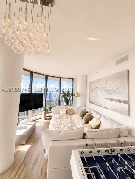 Condo for sale at SLS Lux Brickell 5509