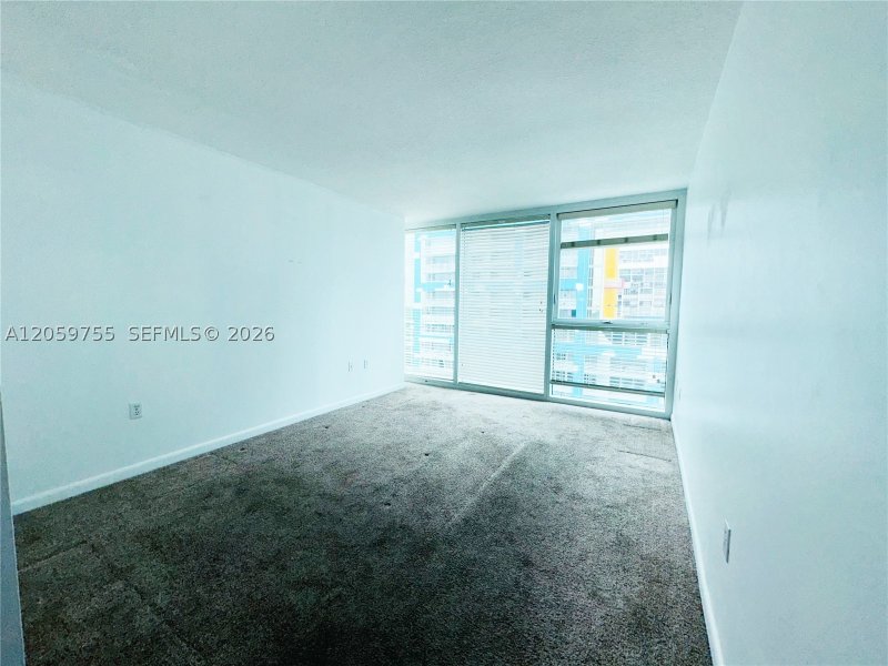 Aluguel de apartamento no Skyline On Brickell 801