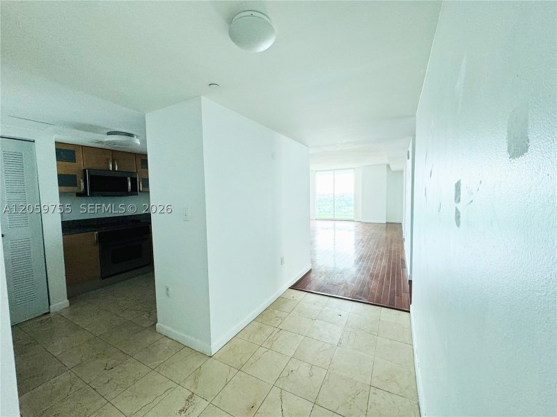 Aluguel de apartamento no Skyline On Brickell 801