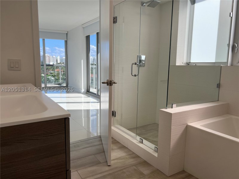 Alquiler de apartamento en The Ivory 604