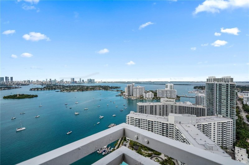 Condo for sale at Waverly 2601