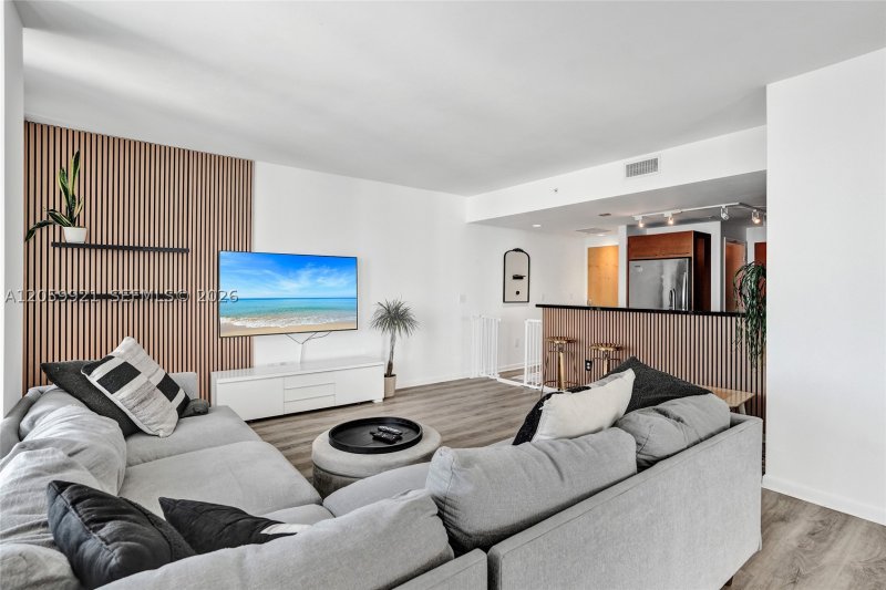 Apartment for rent at Vizcayne Everglades On The Bay 3409