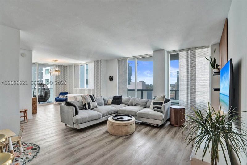 Apartment for rent at Vizcayne Everglades On The Bay 3409