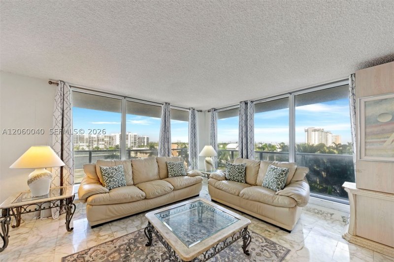 Condo for sale at Aquarius Towers 501N