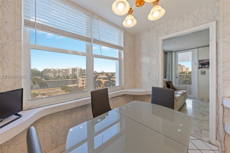 Condo for sale at Aquarius Towers 501N