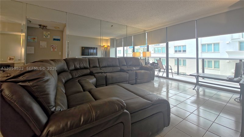 Comprar apartamento en The Waves Condo 501