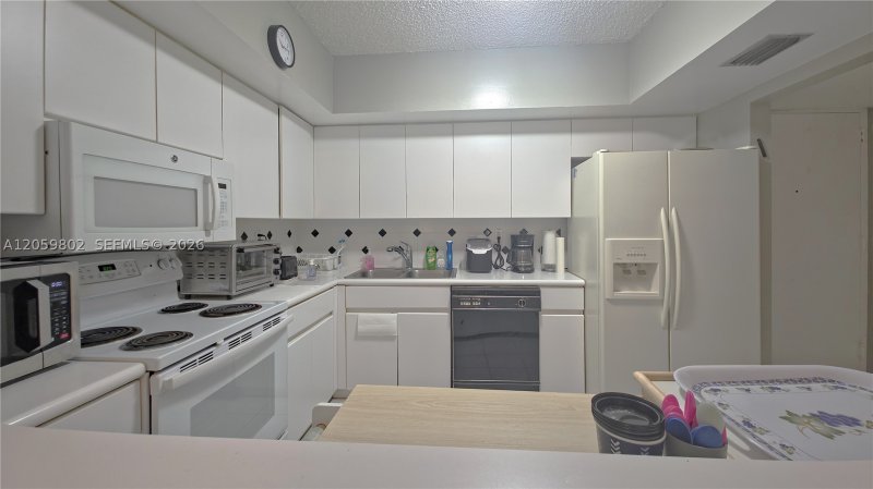 Comprar apartamento en The Waves Condo 501