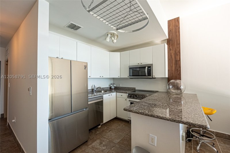 Apartment for rent at Palm Bay Condo 8F