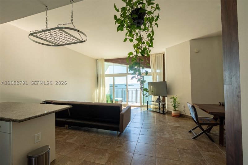 Apartment for rent at Palm Bay Condo 8F