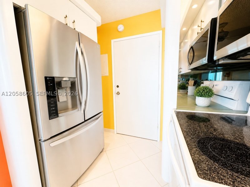 Apartment for rent at Burleigh House 701