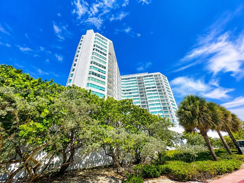 Apartment for rent at Burleigh House 701