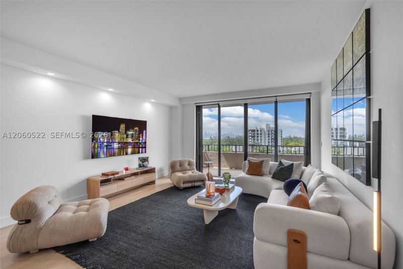 Alquiler de apartamento en Key Colony III Emerald Bay 736