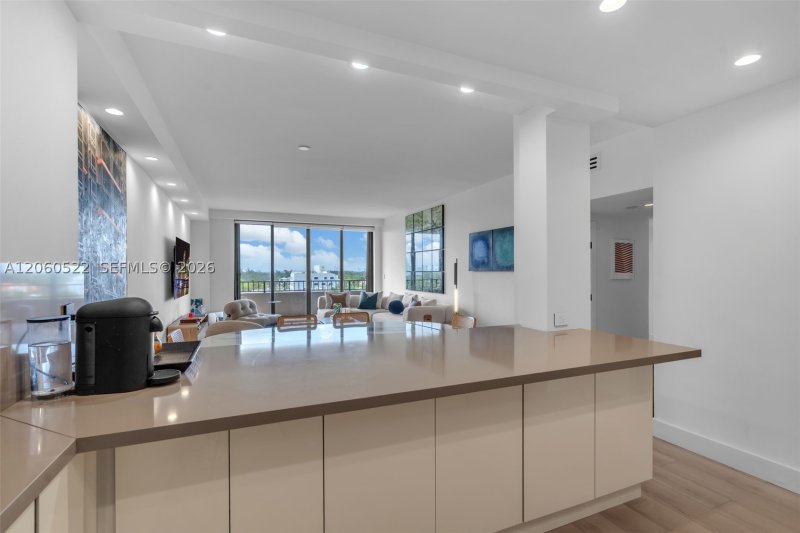 Alquiler de apartamento en Key Colony III Emerald Bay 736
